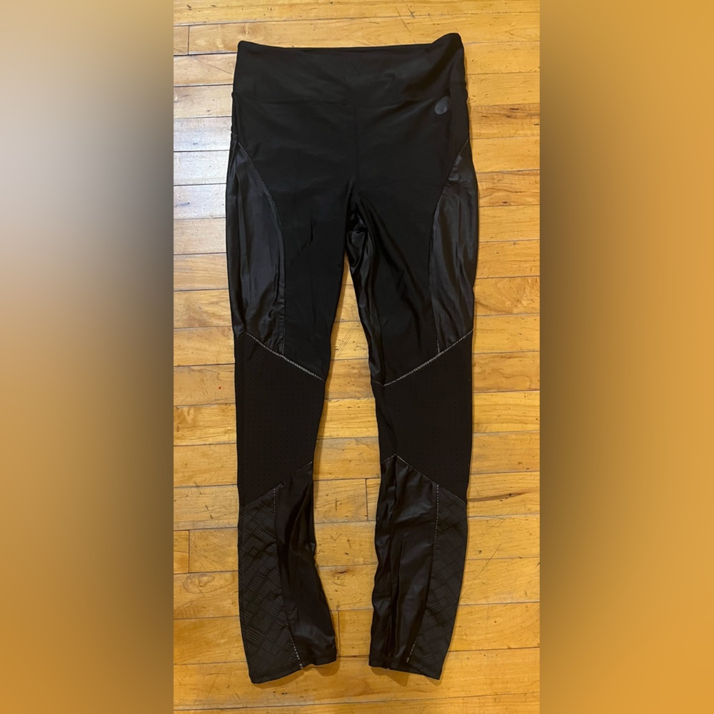 Without Walls Urban Outfitter Leggings Mesh Mixed Pattern Reflective Black (L)